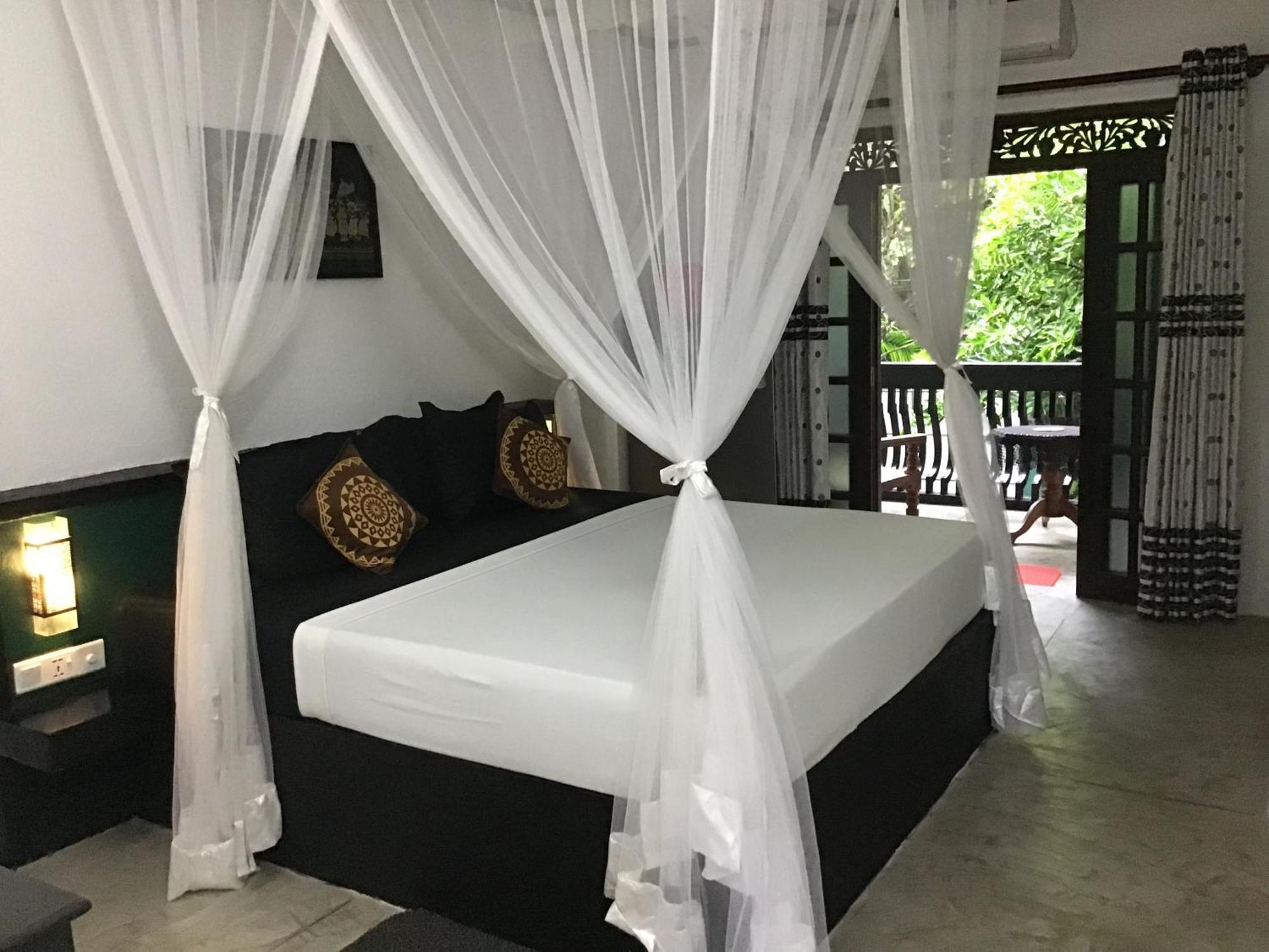 Sanjeehome & Lanka Ayurveda, Бентота Екстериор снимка